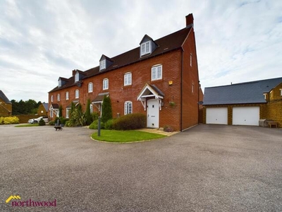 4 Bedroom Town House For Sale In Middleton Cheney