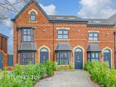 4 Bedroom Town House For Sale In Woodhouses