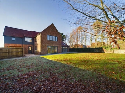 5 Bedroom Detached House For Sale In Great Chesterford, Saffron Walden