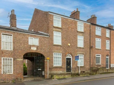 5 Bedroom House Macclesfield Cheshire