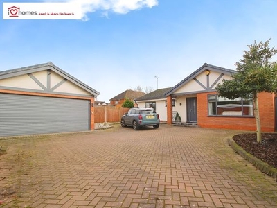 Detached bungalow for sale in Worfield Close, Walsall WS4