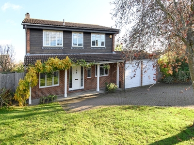 Detached House to rent - Harlands Grove, Orpington, BR6