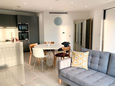 Flat for sale in Delphini Apartments, Waterloo SE1