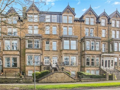 Flat for sale in Valley Drive, Harrogate, North Yorkshire HG2