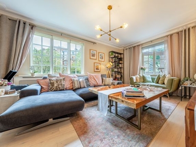 Flat for sale in Cropthorne Court, 20-28 Maida Vale, London W9