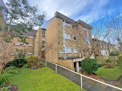 Flat for sale in Queen Parade, Harrogate HG1