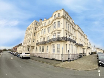 Flat for sale in Royal Crescent Court, The Crescent, Filey YO14