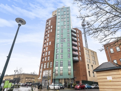 Flat to rent - St. Marks Road, Bromley, BR2