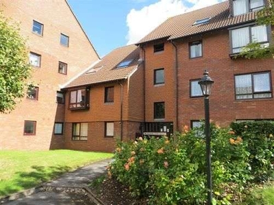 Property for Sale in Flat, Colstone Court, Marina Gardens, Bristol, Bs16