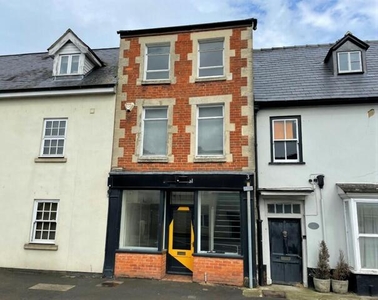 Town House For Sale In Highworth