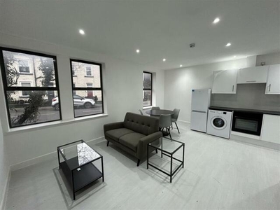 1 Bedroom Apartment For Rent In Morley