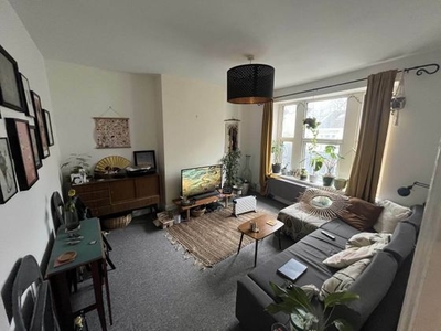 2 bedroom flat to rent Crofts End, BS5 8AF
