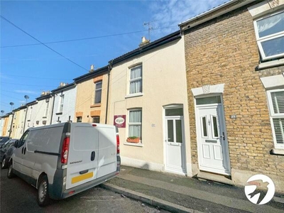 2 Bedroom Terraced House For Rent In Rochester, Kent