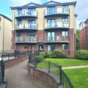 3 bedroom apartment to rent Manchester, M16 7SH