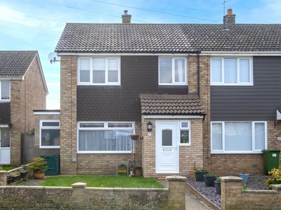 3 bedroom end of terrace house for sale St Neots, PE19 6NE