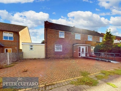 3 Bedroom Semi-detached House For Sale In Ware , Herts
