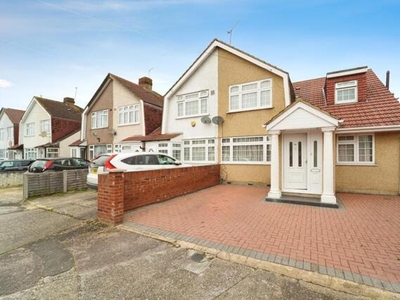 4 Bedroom End Of Terrace House For Sale In Hayes