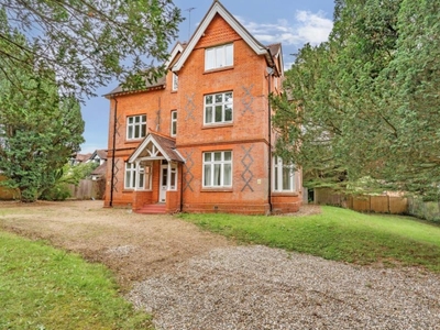 6 Bed Flat/Apartment For Sale in Ascot, Berkshire, SL5 - 5277068
