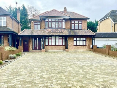 6 Bedroom Detached House For Rent In Hadley Wood, Hertfordshire