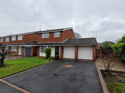 Detached house to rent in Stanier Close, Crewe CW1