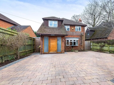 Detached house to rent in Woods Road, Caversham, Reading, Berkshire RG4