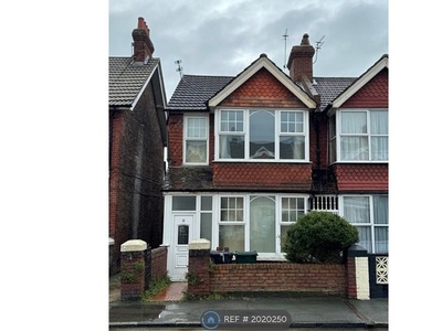 End terrace house to rent in Whitley Road, Eastbourne BN22