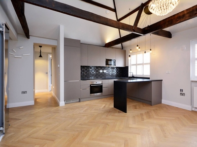 Flat in Gloucester Place, Marylebone, NW1