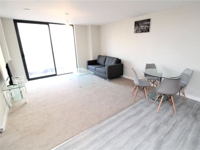 Flat to rent in Adelphi Wharf 1B, 11 Adelphi Street, Salford, Greater Manchester M3