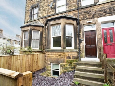 Flat to rent in Apartment, Nydd Vale Terrace, Harrogate HG1