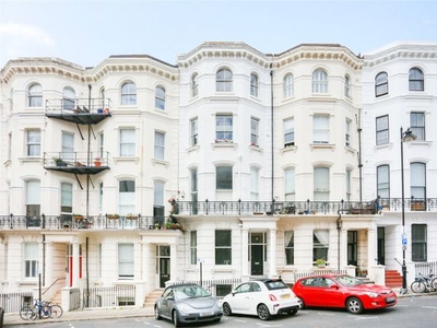 Flat to rent in Chesham Place, Brighton, East Sussex BN2
