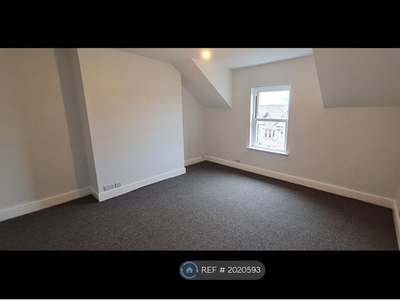 Flat to rent in Cold Bath Road, Harrogate HG2