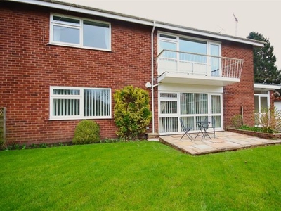 Flat to rent in Fulshaw Court, Wilmslow SK9