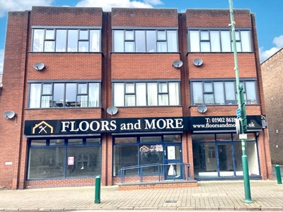 Flat to rent in High Street, Wolverhampton WV11
