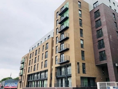 Flat to rent in Middlewood Plaza, Craven Street, Salford M5