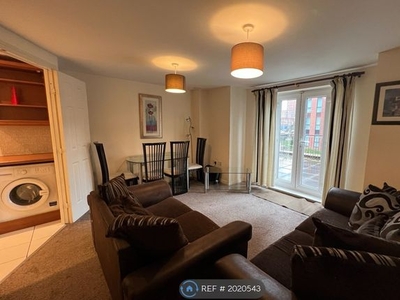 Flat to rent in Middlewood Street, Salford M5