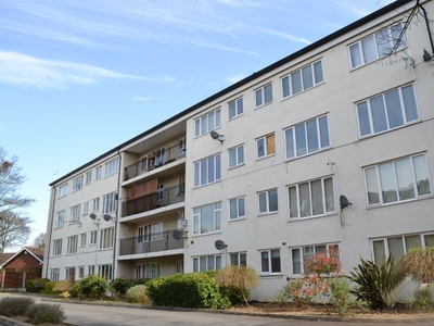 Flat to rent in Rhodesia Court, Bessacarr, Doncaster DN4