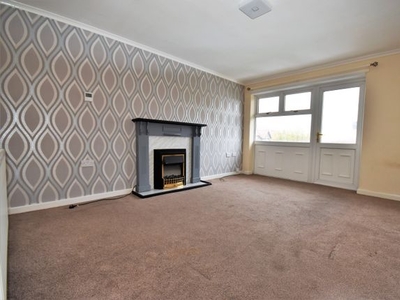 Flat to rent in South Lawn, Blackpool FY4