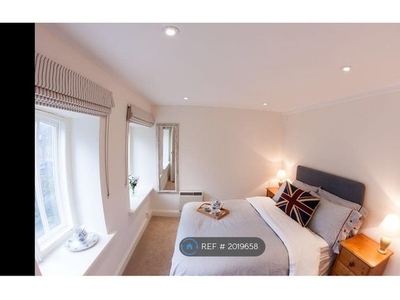 Flat to rent in Waterfront House, Bath BA2