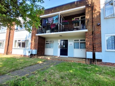 Maisonette to rent in Stoney Brook, Guildford GU2