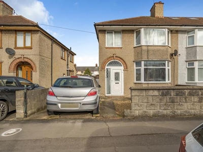 Semi-detached house to rent in Barns Road, East Oxford OX4