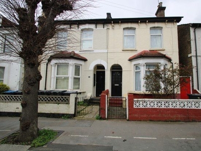 Semi-detached house to rent in Davidson Road, Croydon CR0