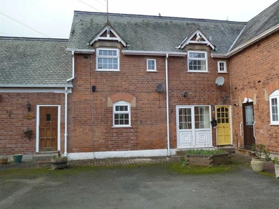 Terraced house to rent in High Fawr Avenue, Oswestry SY11