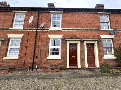 Terraced house to rent in Minster Road, Stourport, Worcestershire DY13