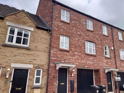 Terraced house to rent in Star Avenue, Stoke Gifford, Bristol BS34