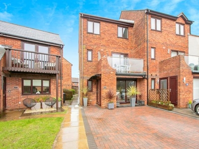 Town house for sale in Catalina Drive, Poole BH15