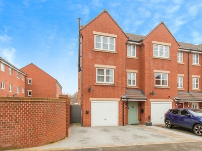 Town house for sale in Scampston Drive, East Ardsley, Wakefield WF3