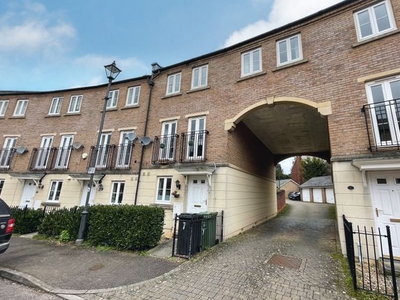 Town house to rent in Fleming Way, St Leonards, Exeter EX2