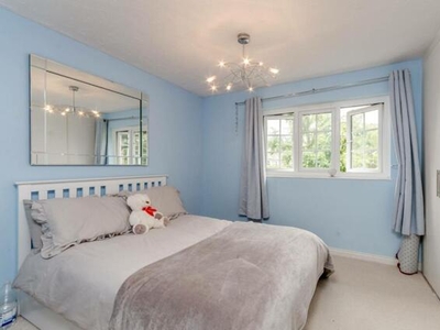 1 Bedroom Flat For Rent In Wimbledon Common, London