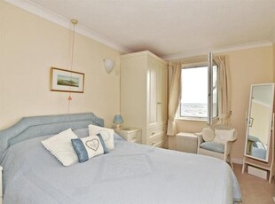 1 Bedroom Flat For Sale In Sandgate, Folkestone