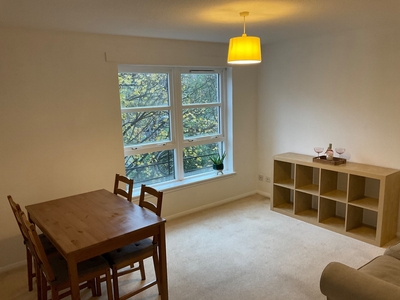 2 Bed Flat, Rodney Place, EH7